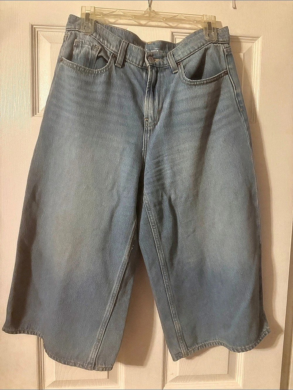 Old Navy Cropped Wide Leg Jeans in Blue Like New